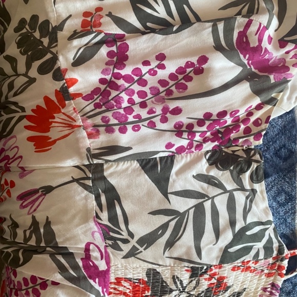 Old Navy Floral Dress - Picture 7 of 8